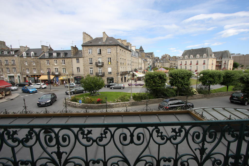 Ibis Styles Dinan Centre Ville Exterior foto