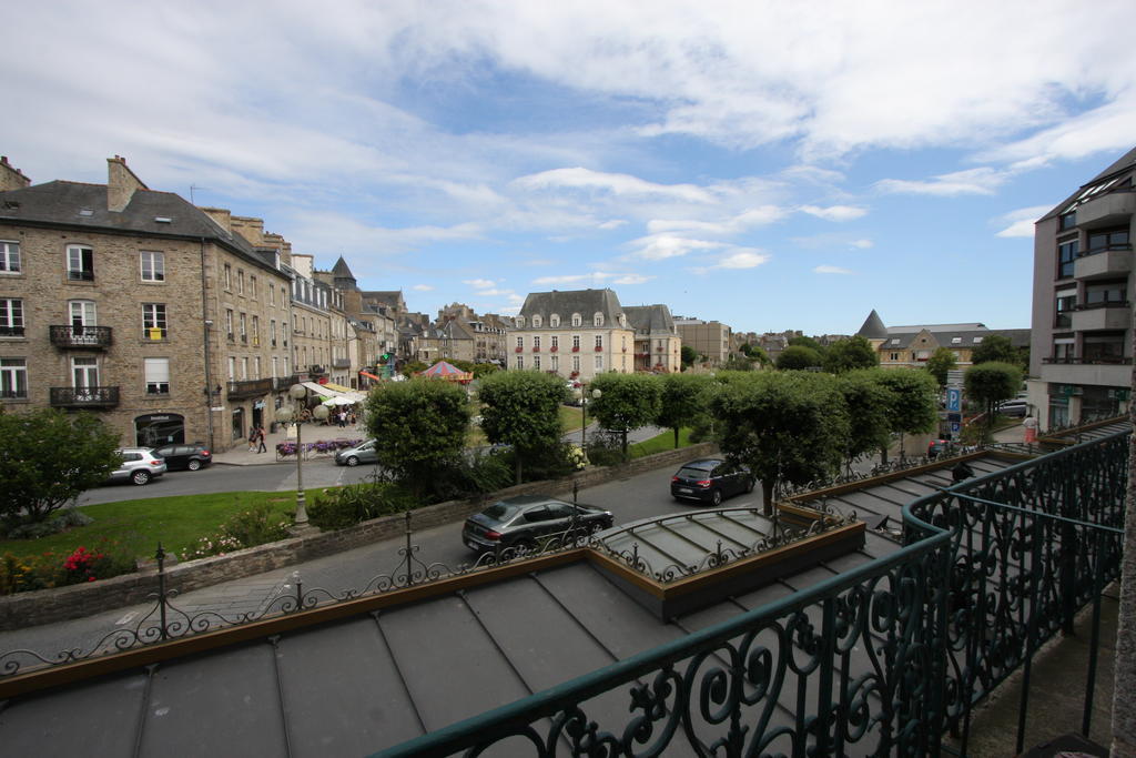 Ibis Styles Dinan Centre Ville Exterior foto