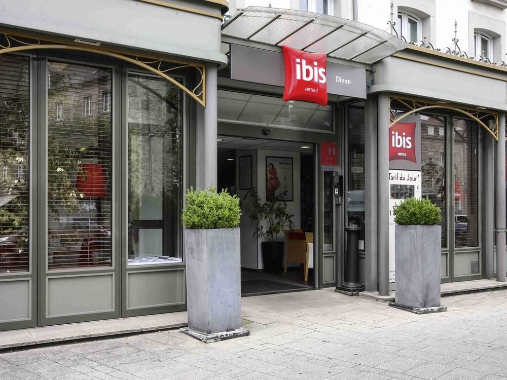 Ibis Styles Dinan Centre Ville Exterior foto