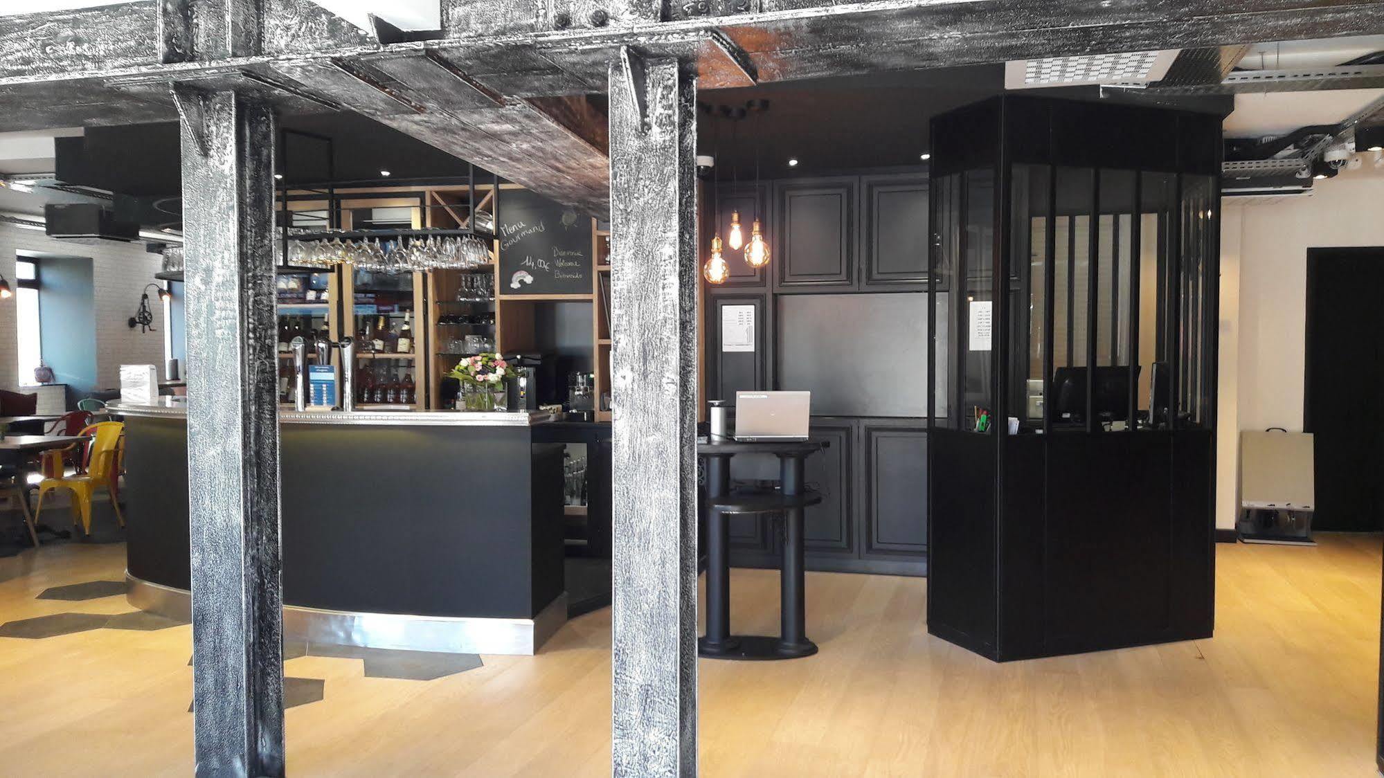 Ibis Styles Dinan Centre Ville Exterior foto